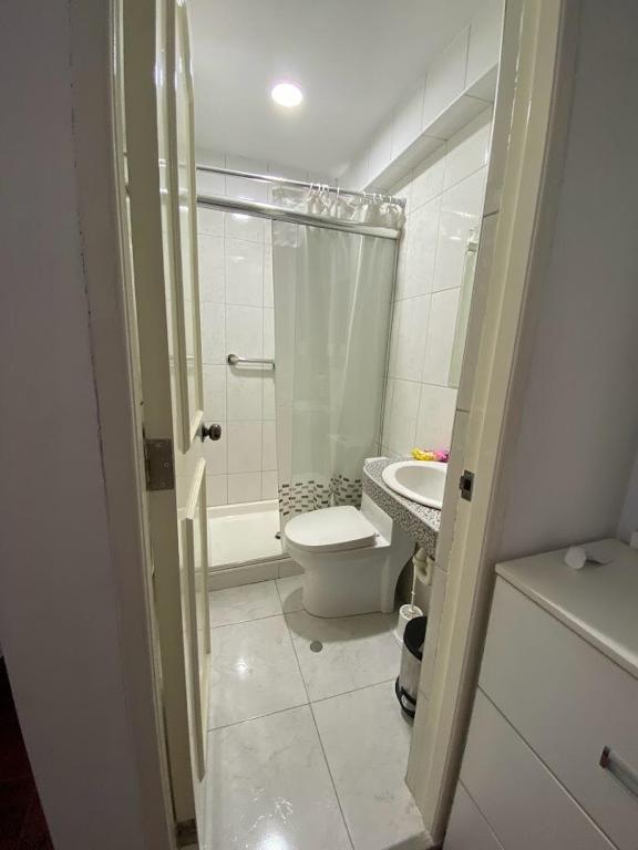 Beautiful Complete Apartment - 4