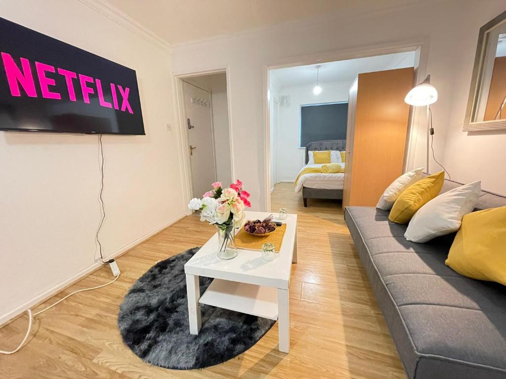 Cosy Studio, Stevenage