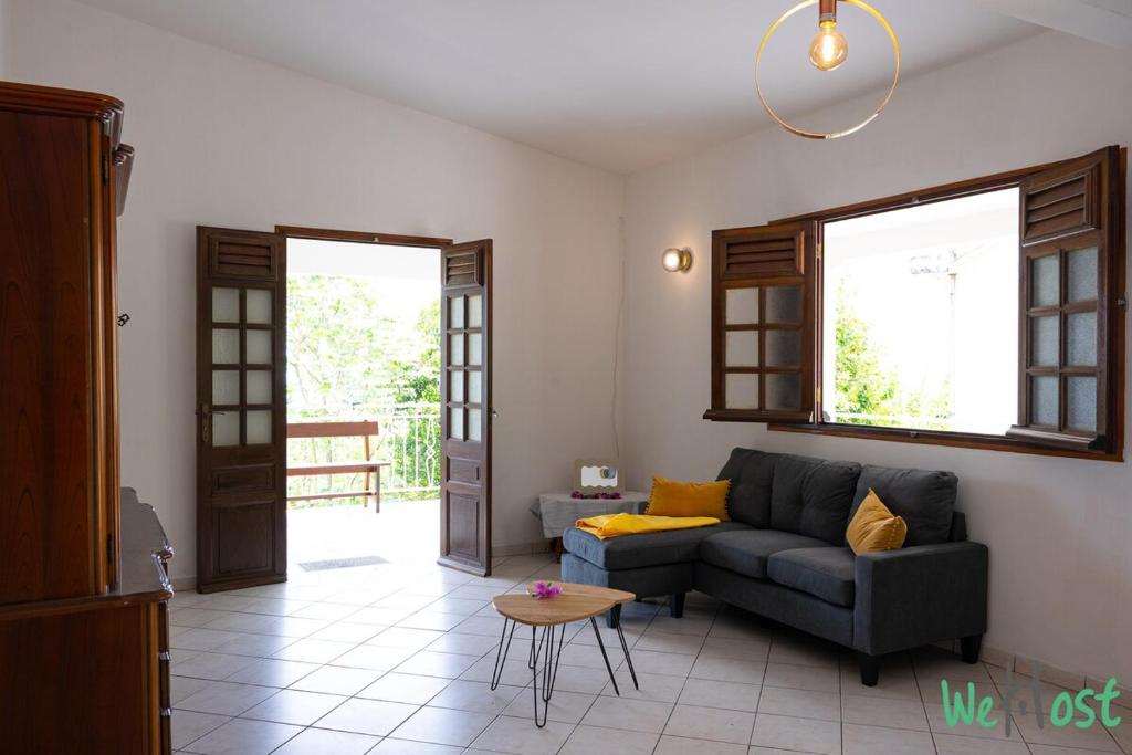 Travel in time in holiday, Sainte-Marie