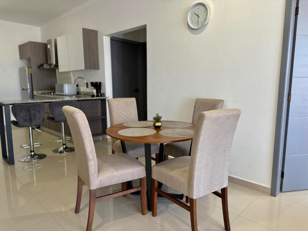 Apartment Close to the Beach with Pool - 5