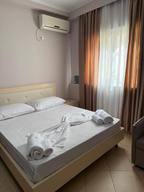 Oliver Sea Side, Vlorë