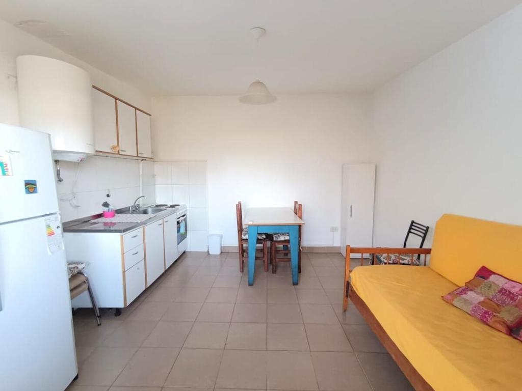 Cerca de todo, comodidad, espacio y luz natural - 3