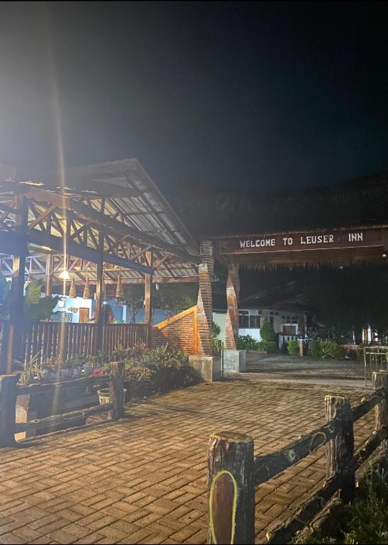 Leuser Inn & Jungle Trekking, Bukit Lawang