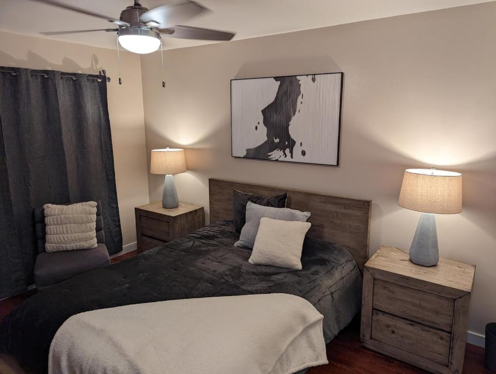 STADIUM LUXURY - CONDO for 4 STEPS AWAY FROM SOFI, Inglewood