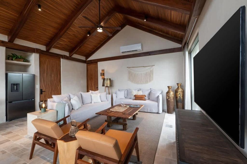 4BR Stunning Condo in Tulum´s Heart - 2