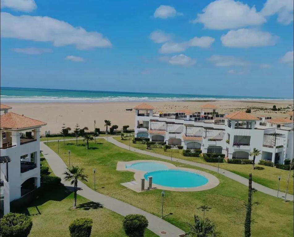 Pied dans l'eau avec 4 piscines -BERALMAR, Asilah