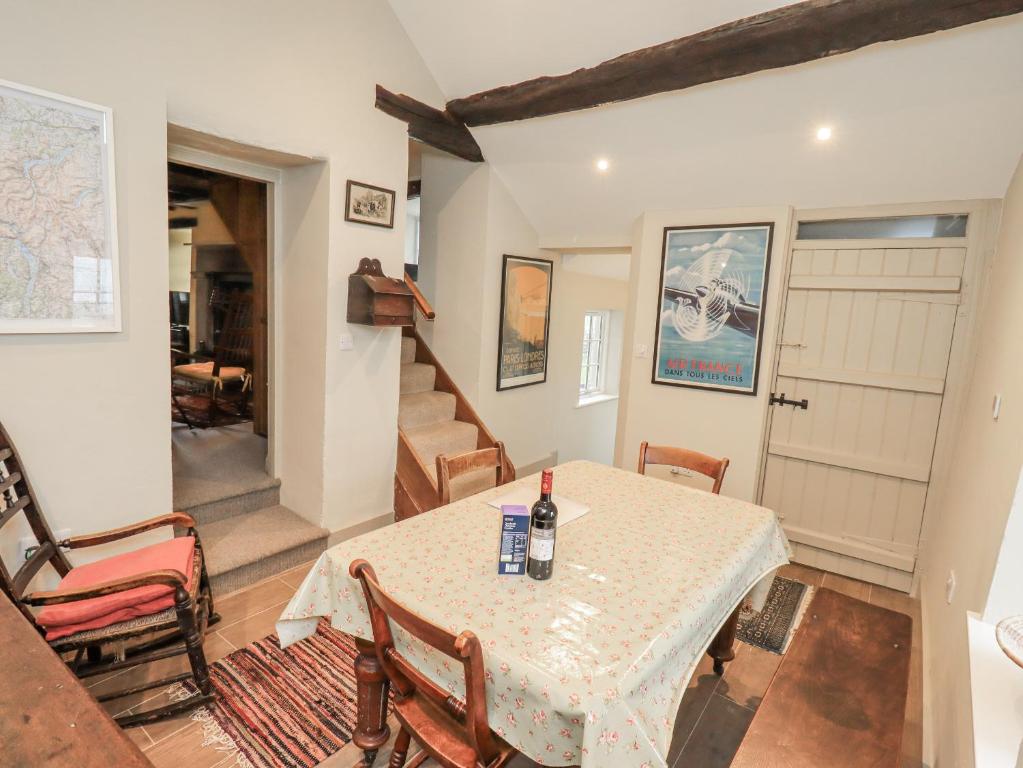 Old Cottage photo 8