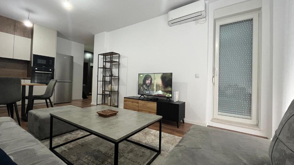 Mati Apartment with Garage, Priština