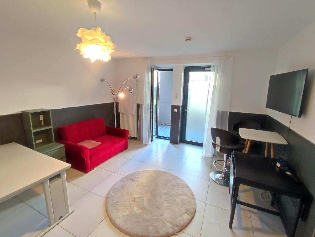 Heart of Wiesbaden city 24 7 check in, Wiesbaden