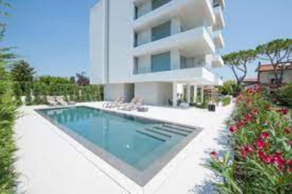 Attico 6 posti letto Zona Piazza Aurora 280m dal mare - 3