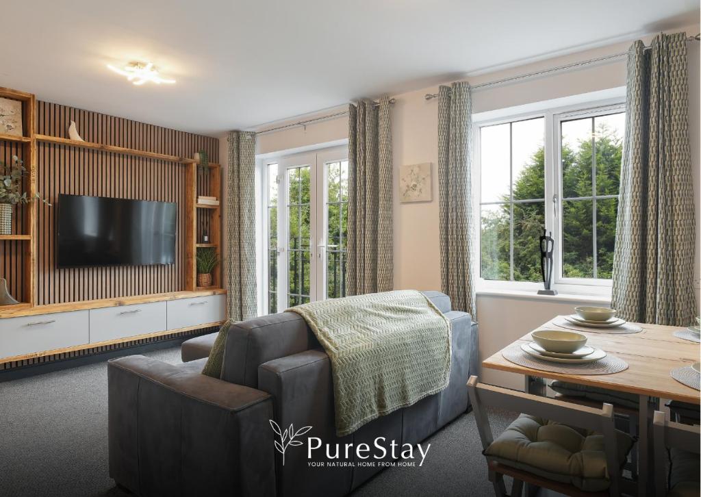 Spacious & Practical 2-Bedroom Sheffield Flat by PureStay, Manor