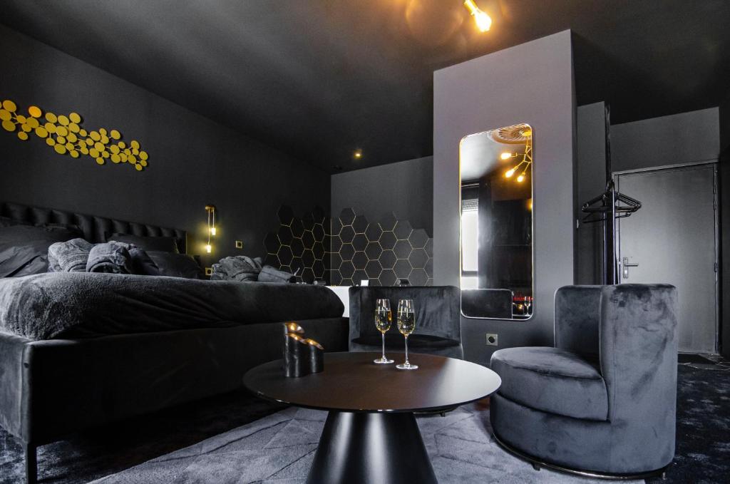 Suite Balneo Hammam Noire et Or - 5