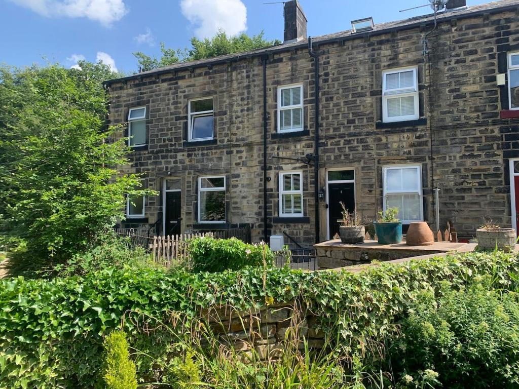 Mulberry cottage 4 Spring Bottom, Walsden