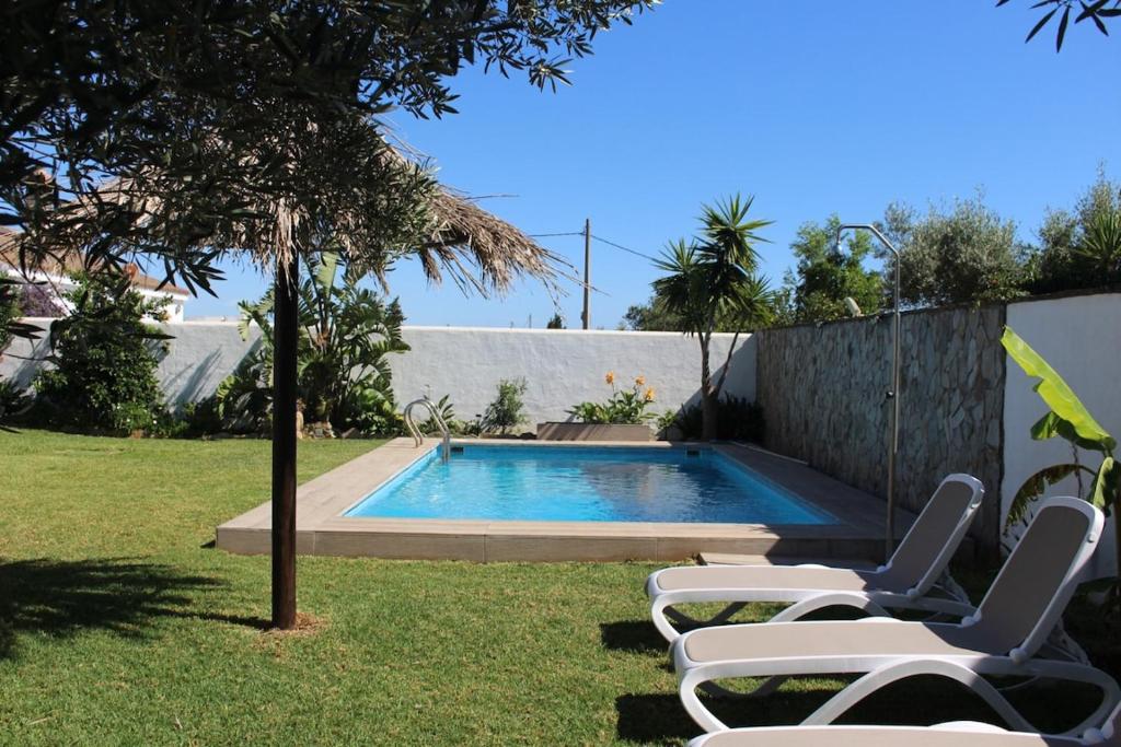 Chalet con piscina privada en Conil - 2