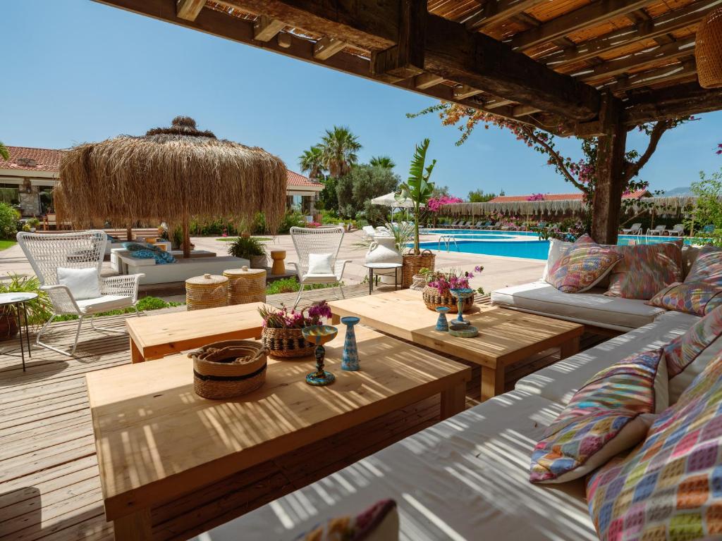 Flow Datca Surf and Beach Hotel バルコニー/テラス