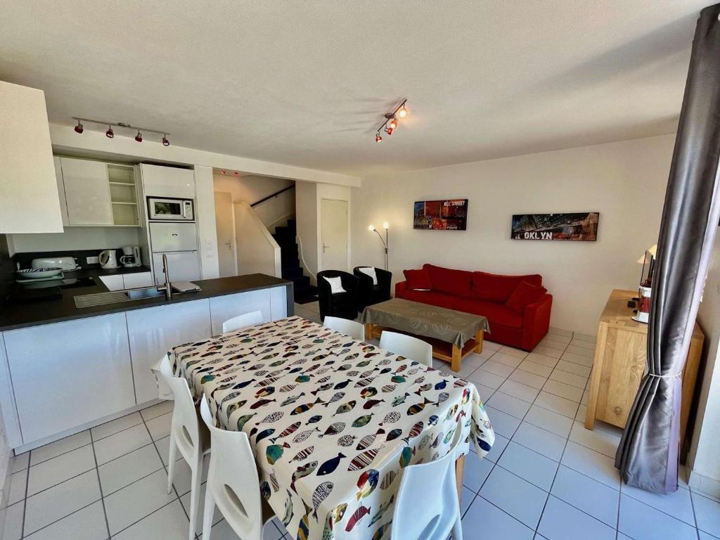 Quiberon: Maison 3 pièces, 6 pers., terrasse sud, parking, quartier calme proche Port-Haliguen - FR-1-478-30 - 2
