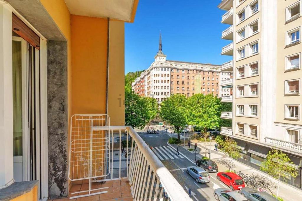 Spacious Independent bright and with views - 3