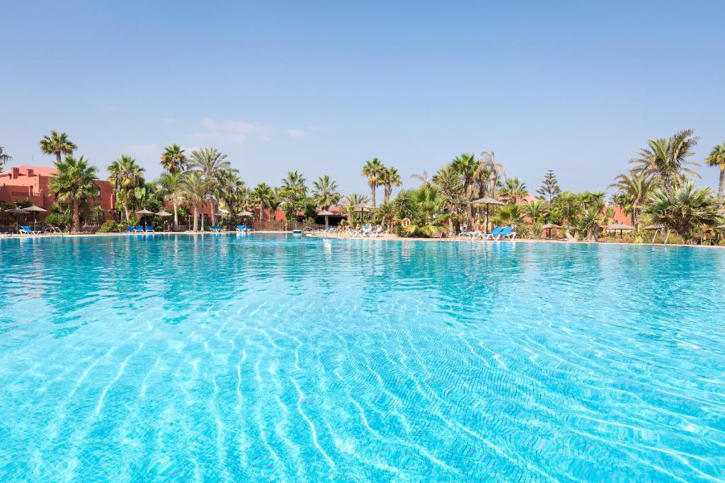 Home2Book Serene Stylish Stay in Corralejo Pool - 1