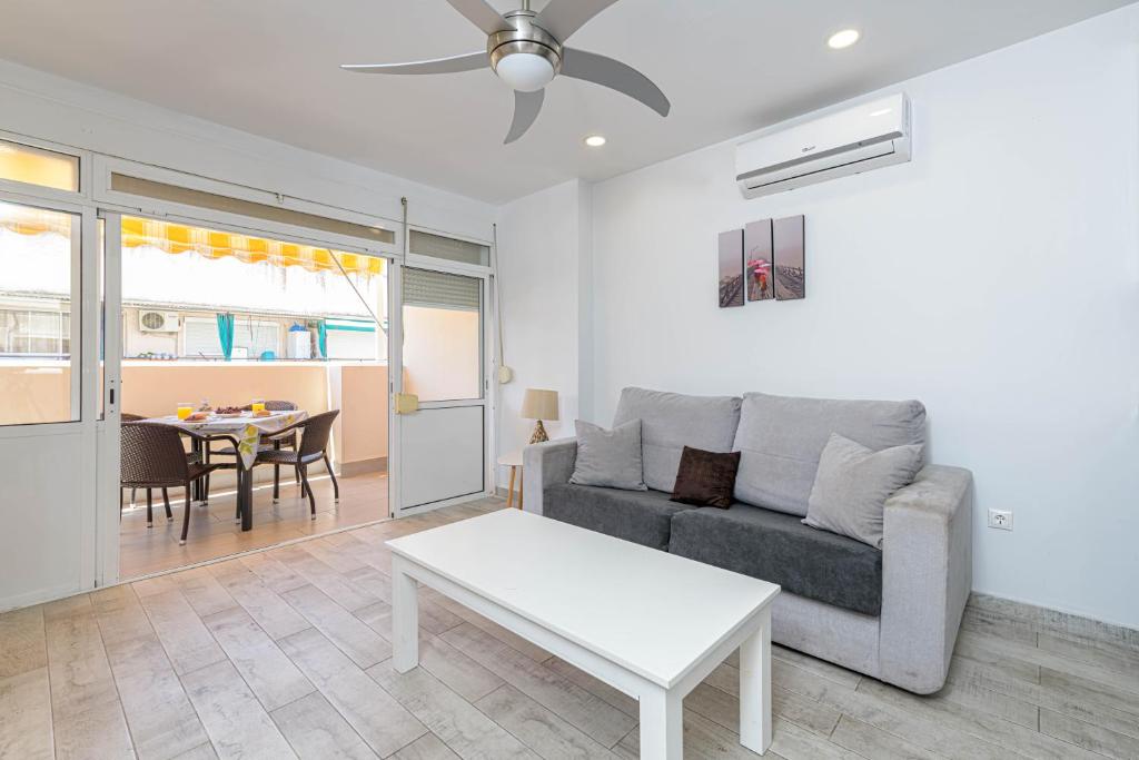 WintowinRentals Central apartment just 3 minutes from the beach in Fuengirola - 1