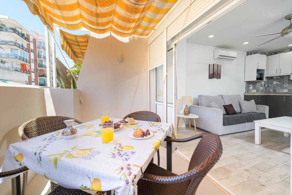 WintowinRentals Central apartment just 3 minutes from the beach in Fuengirola - 2