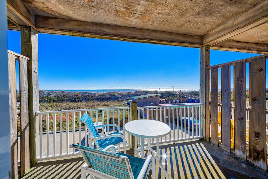 Gnarly Wave 351 #103DS-H, Hatteras