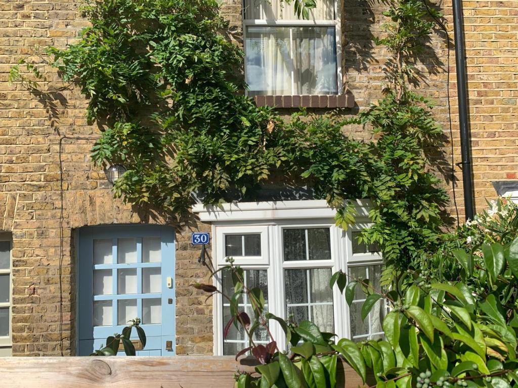 Victorian House in the heart of Richmond, Richmond upon Thames