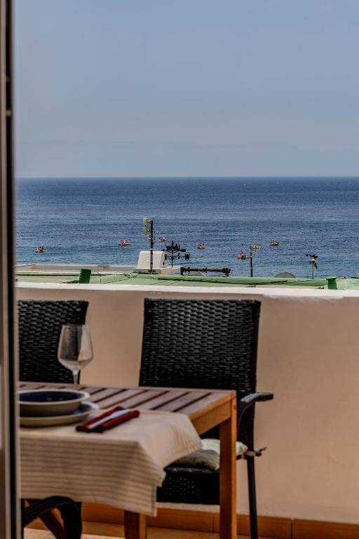 Luxury Colony Club Sea Views - 3
