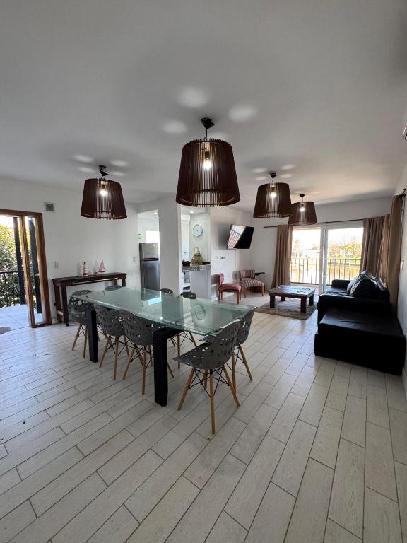 Isla privada - Depto 3 hab - Playa y piscina, Tigre