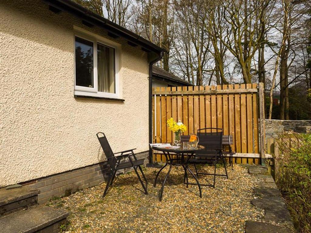 2 Riverside Cottage photo 5