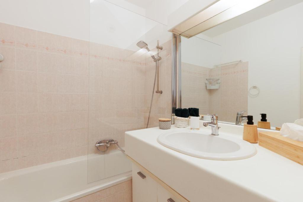 Appartement Grand Balcon Sud avec Piscine proche Cannes - 5