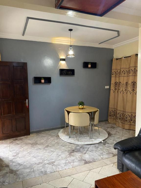 Résidence H - Ekoumdoum, Yaoundé