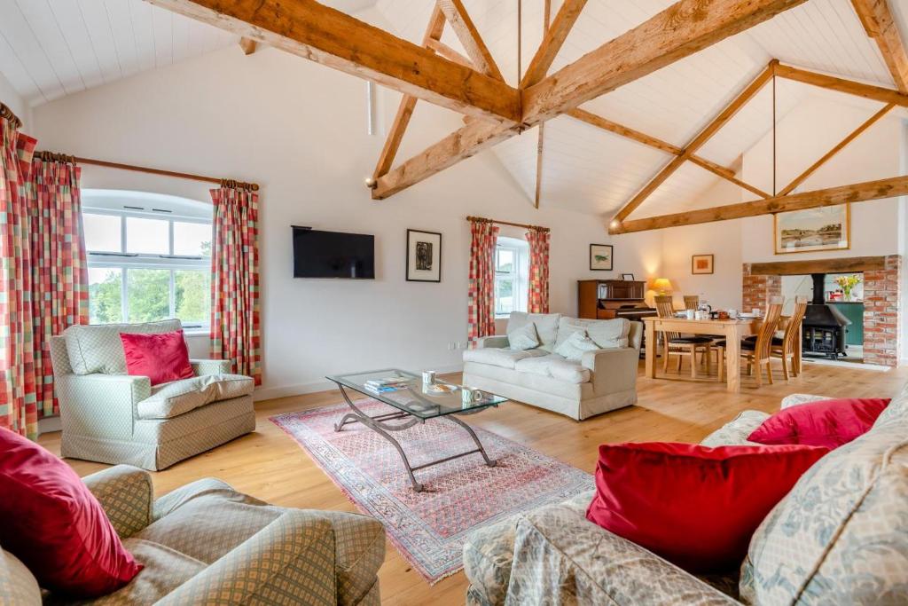 2 Bed in Motcombe oc-t32644, Sedghill