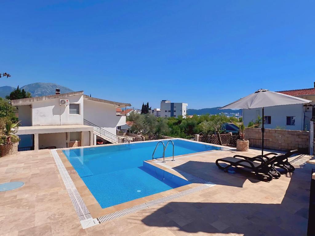 Sunny Nest Studio Bar, Bar