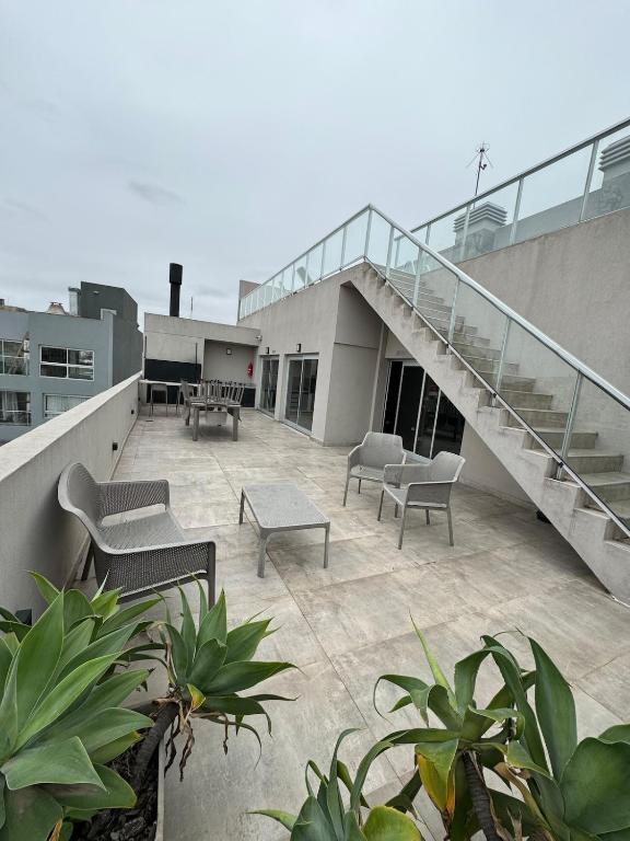 Modern apartment with balcony - 3