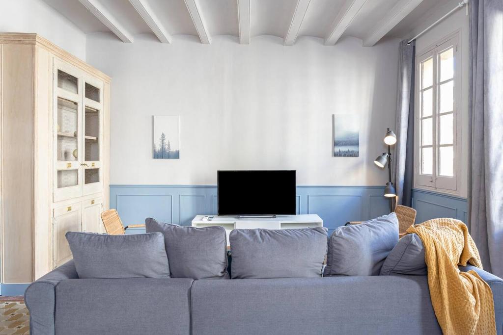 Classic apartment with terrace - 4