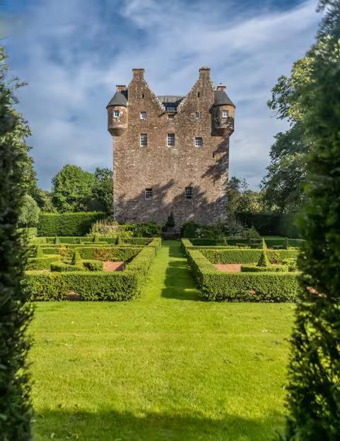 Spedlins Castle, Templand