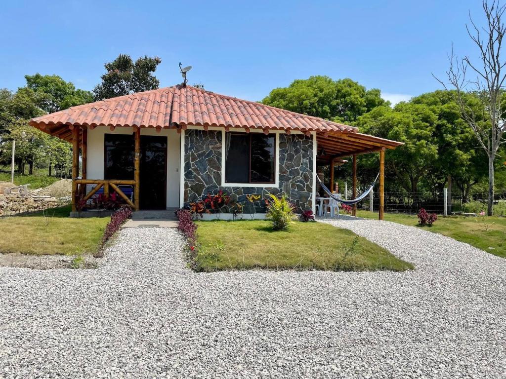 Country House Olon, 3 rooms, guarded neighborhood - 1