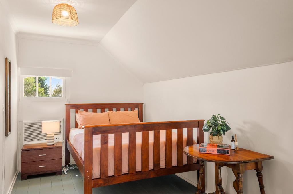 Tranquil Treehouse, Melbourne