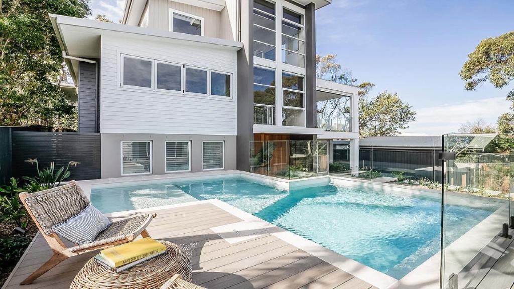 Sweeping Ocean Views From Killcare To Palm Beach, Killcare