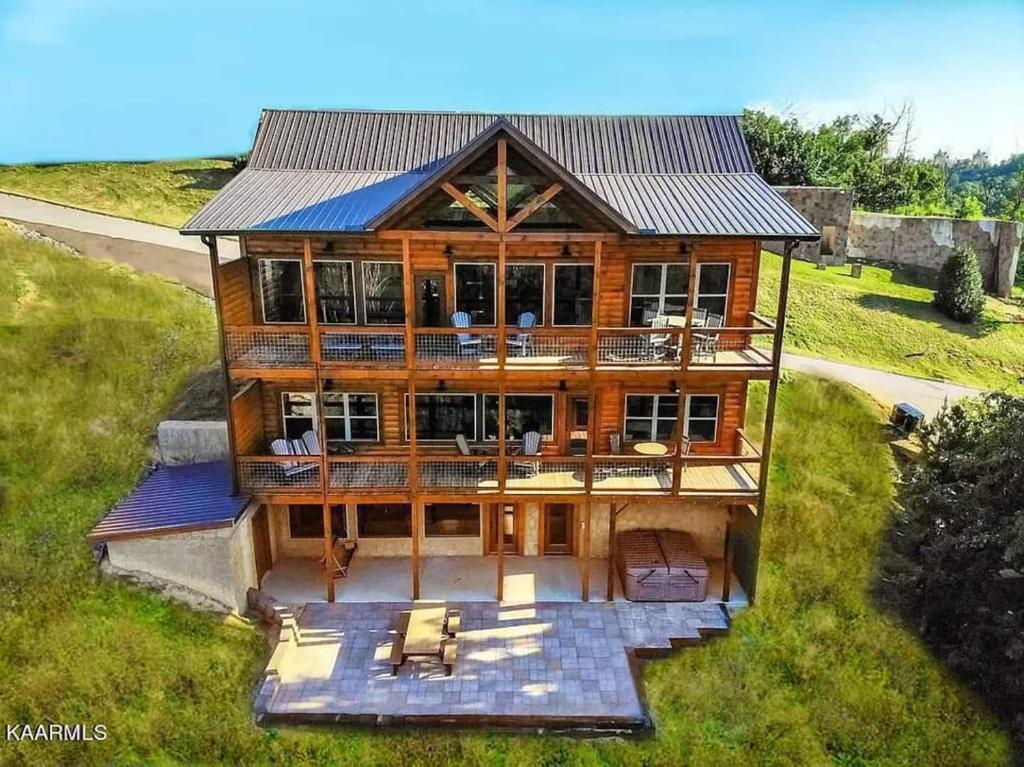 Starr Crest By Beyond Expectationsindoor Pool Fun, Sevierville