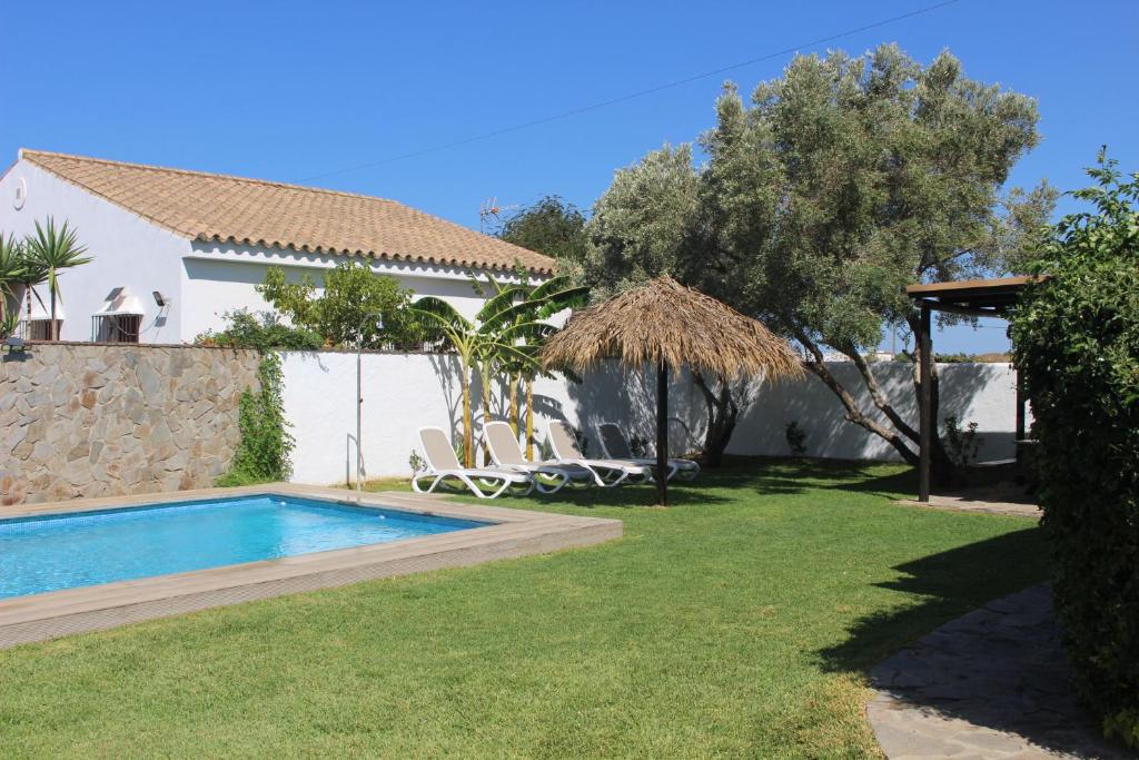 Chalet con piscina privada en Conil - 3