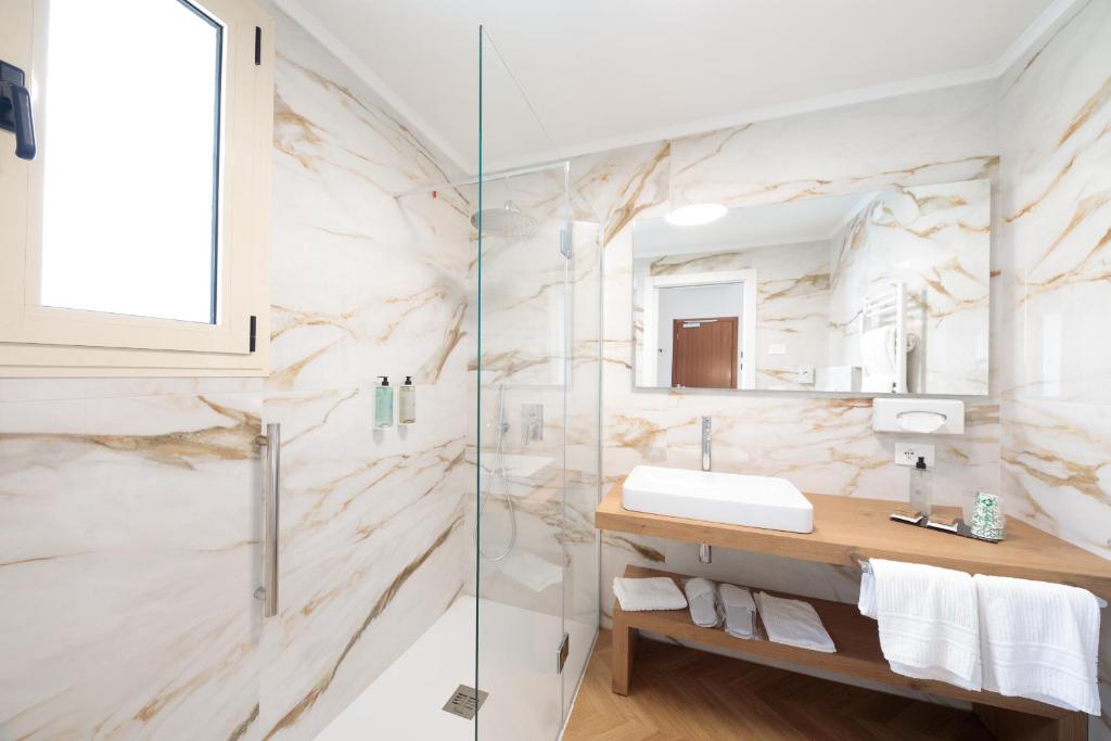 Hotel Bristol — Hotel rooms in Jesolo, Veneto