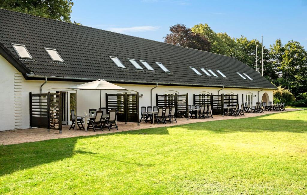 Nice Apartment In Nimtofte With Wifi, Nimtofte