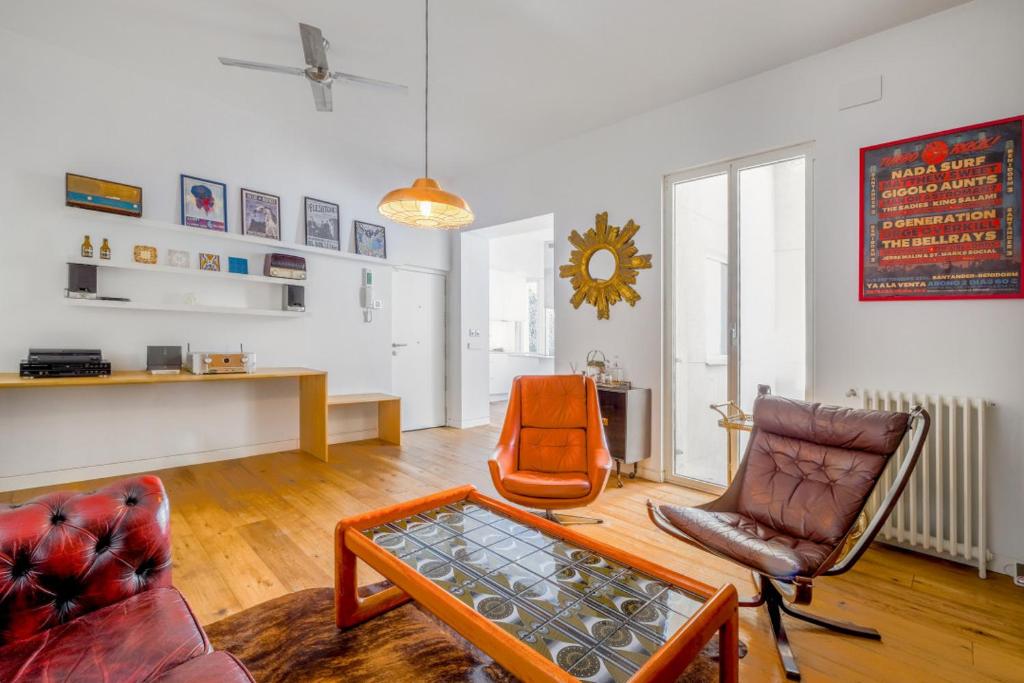 Luxury Design Penthouse in Madrid Center, Мадрид