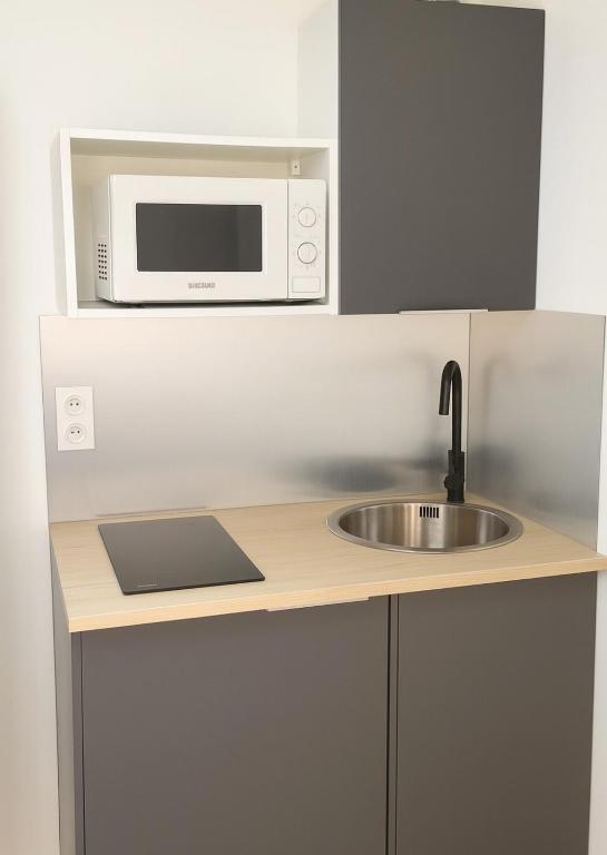 Charming cozy studio in the 7th Perfect for discovering Lyon, Lyon