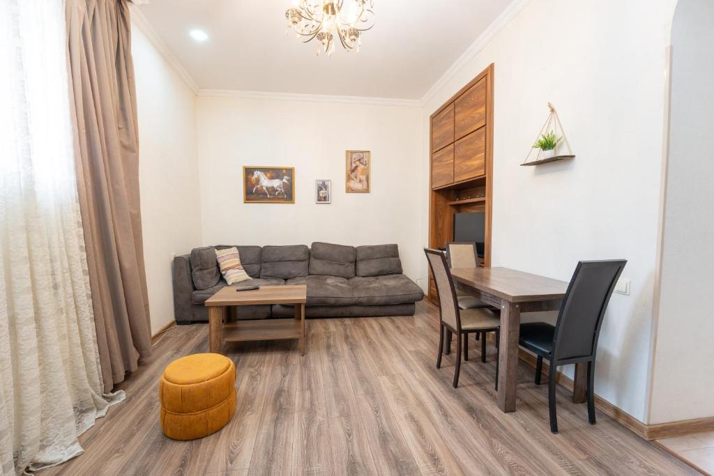 Stylish Central Apartment in TbilisiGreat Location, Tbilisi