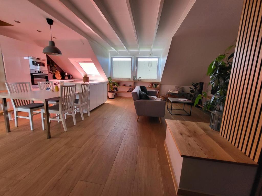 Lovingly designed apartment, Aquisgrana