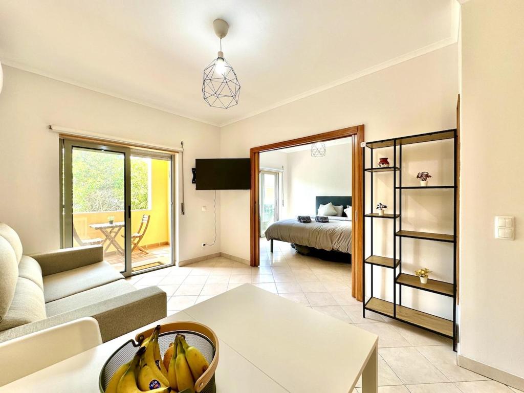 Apt MA - with pool, Alcantarilha