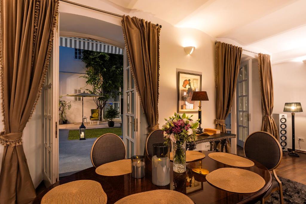 Ljubljana Palace Suites 9