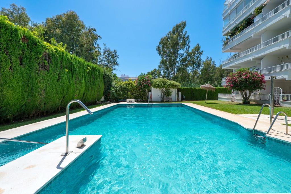 Luminoso loft con piscina en Puerto Banús - 1